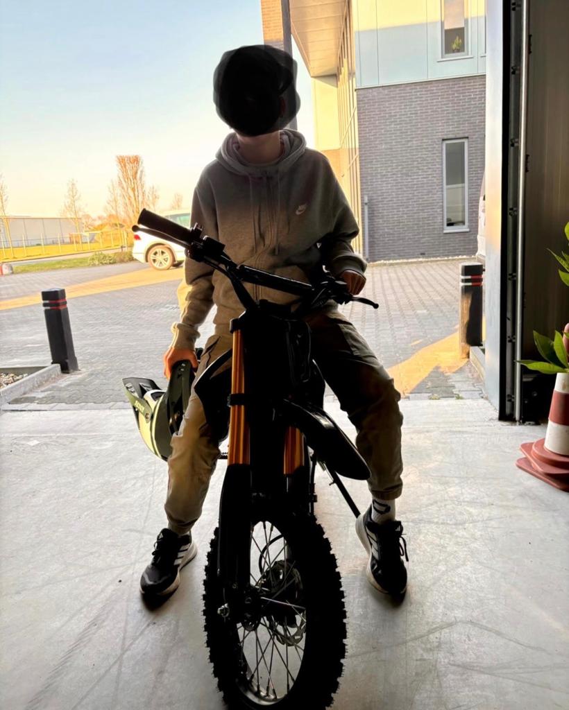 ULTRA Elektrische Pitbike Dirtbike 1500W 60V - ZGAN, Ophalen, Zo goed als nieuw, Schijfrem, Pitbike