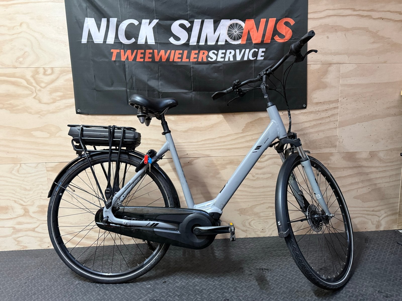 Giant Entour E+ elektrische fiets - 2020 - 500Wh - L, 56 cm of meer, Ophalen, Gebruikt, Versnellingen