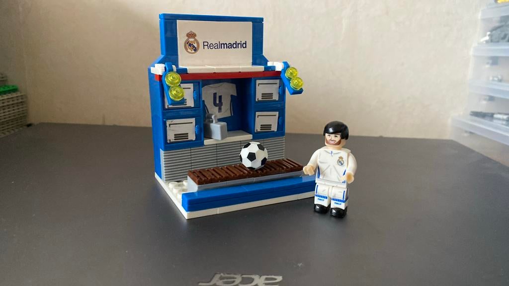 Real Madrid Lego set met Sergio Ramos minifiguur, Ophalen of Verzenden, Zo goed als nieuw, Overige merken