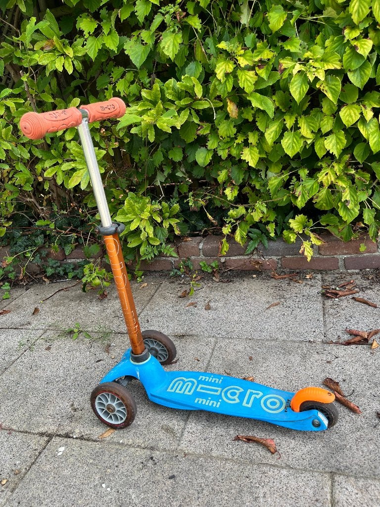 Micro Mini Step (blauw met oranje), Fietsen en Brommers, Ophalen, Gebruikt, Gewone step, Micro