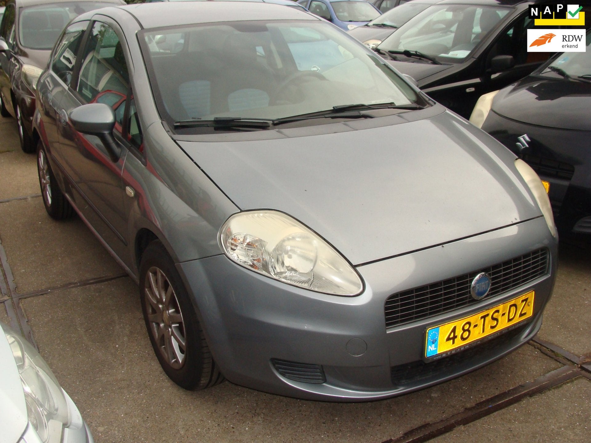 Fiat Grande Punto 1.4-16V Dynamicairco elek pak nap apk, Auto's, Voorwielaandrijving, 400 kg, Grande Punto, Origineel Nederlands