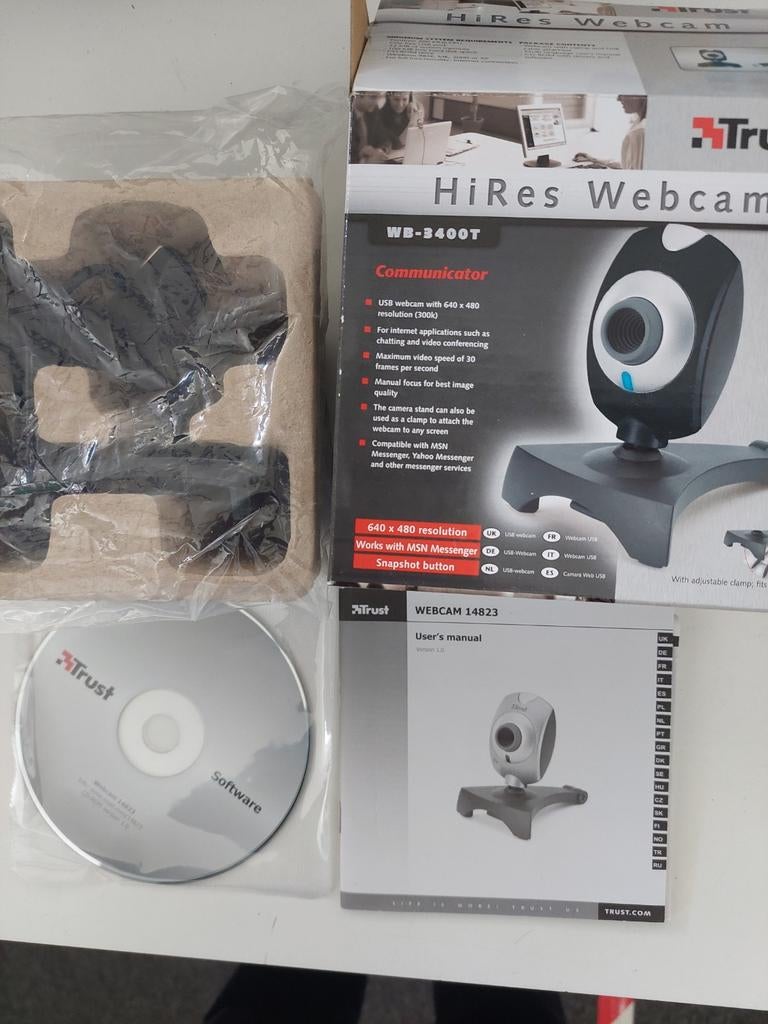 Trust HiRes Webcam WB-3400T - Nieuw in doos, Computers en Software, Webcams, Nieuw, Bedraad, Windows, Monitorclip, Microfoon, Ophalen of Verzenden