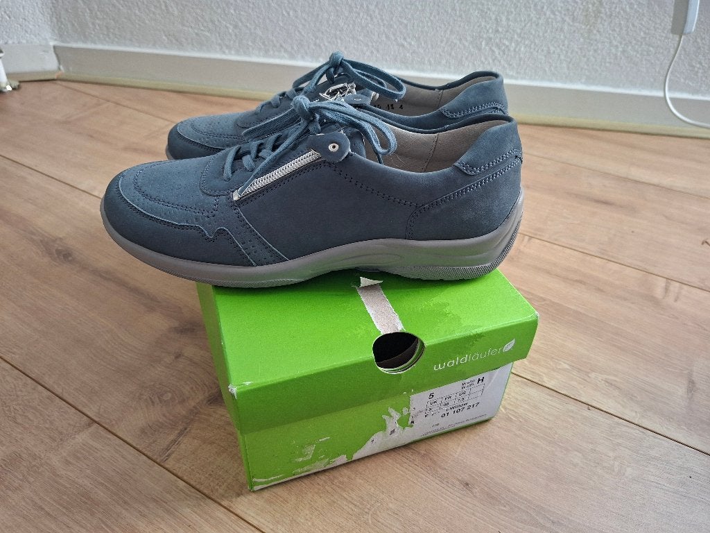 Nieuwe Waldläufer schoenen maat H 5 = 38, Waldlaufer, Blauw, Nieuw, Ophalen of Verzenden