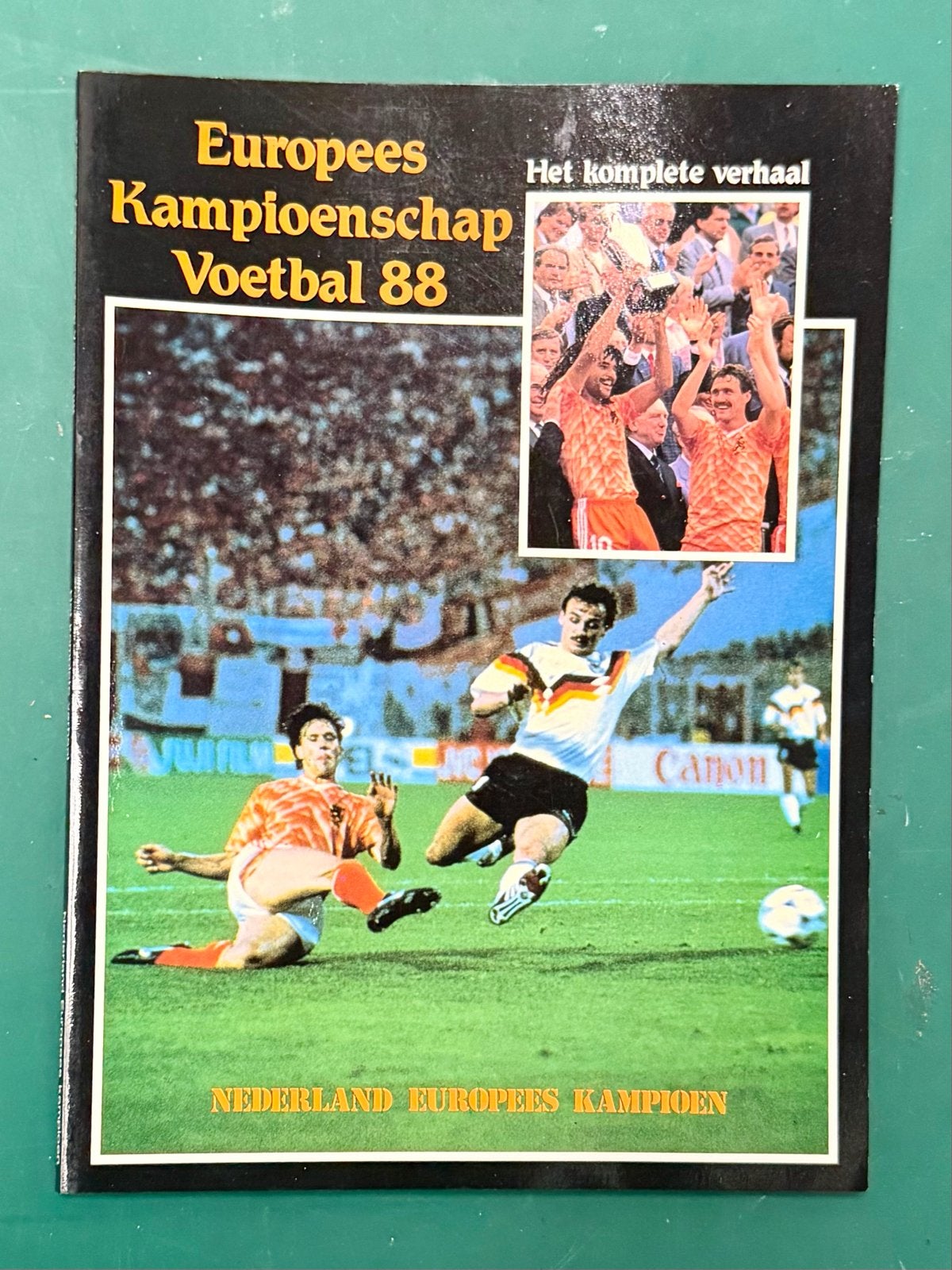 Europees Kampioenschap Voetbal 88 - Het complete verhaal, Boeken, Ophalen of Verzenden, Gelezen, Balsport