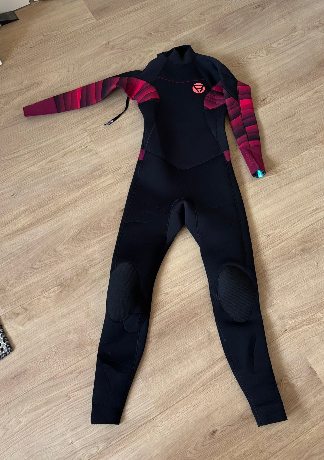 Brunotti Defence 5/3 D/L Dames Wetsuit - Maat S, Watersport en Boten, Watersportkleding, Ophalen of Verzenden, Nieuw, Dame, Wetsuit