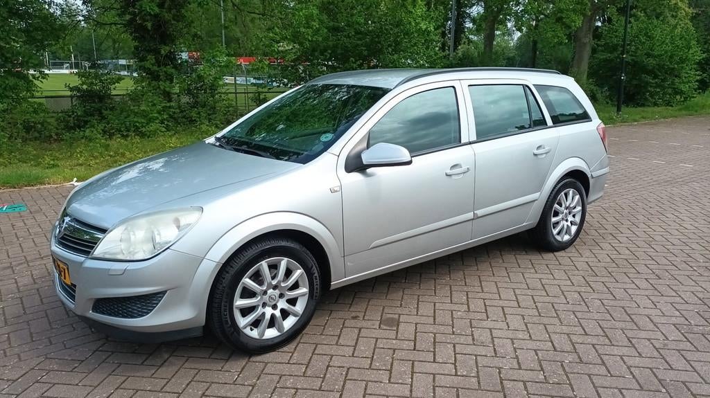 Opel Astra Wagon 1.8 Clima / Stoelverwarming / apk 02-2027!, Auto's, Voorwielaandrijving, Gebruikt, 4 cilinders, 1796 cc