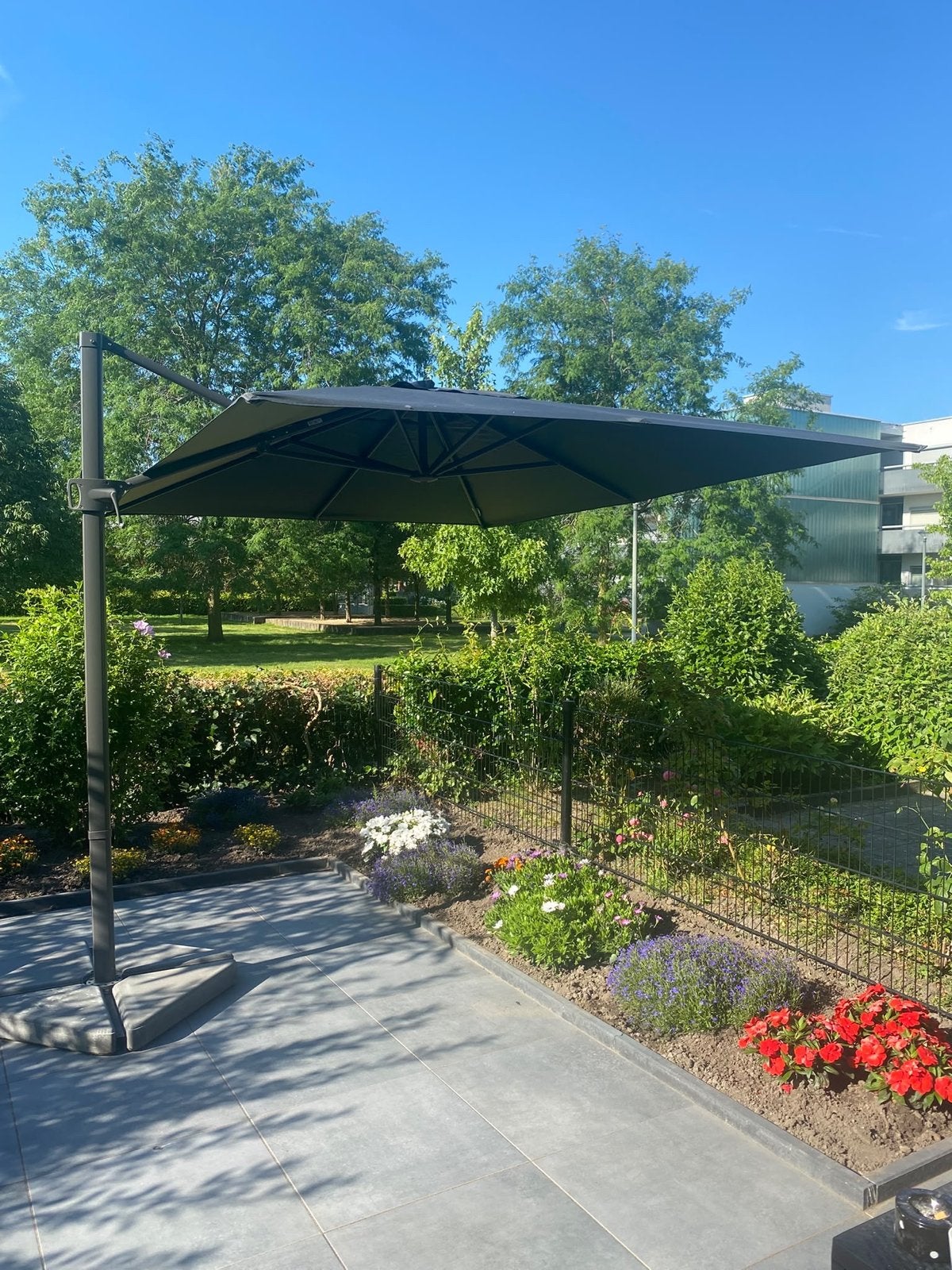 Zweefparasol Antraciet 330x240 cm met Voet en Hoes, Tuin en Terras, Ophalen, Kantelbaar, 3 tot 4 meter, Zweefparasol