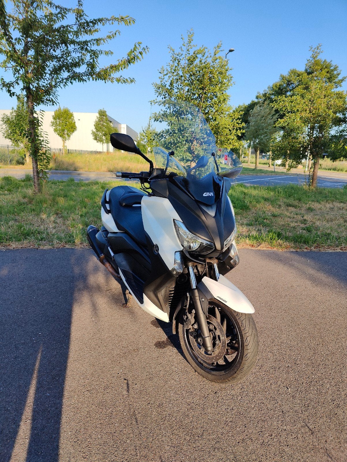 Yamaha XMAX 400, Motoren, Scooter, 12 t/m 35 kW