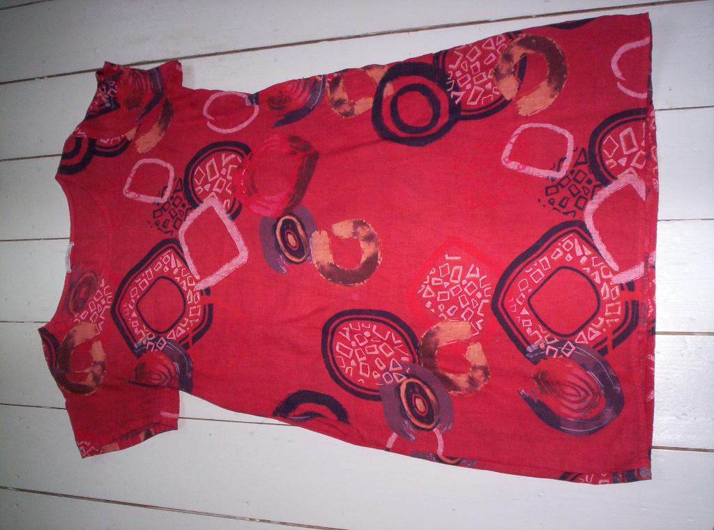 JURKJE van REALIZE, 100% linnen, maat L, rood patroon, zgan, Kleding | Dames, Jurken, Maat 38/40 (M), Ophalen of Verzenden, Zo goed als nieuw