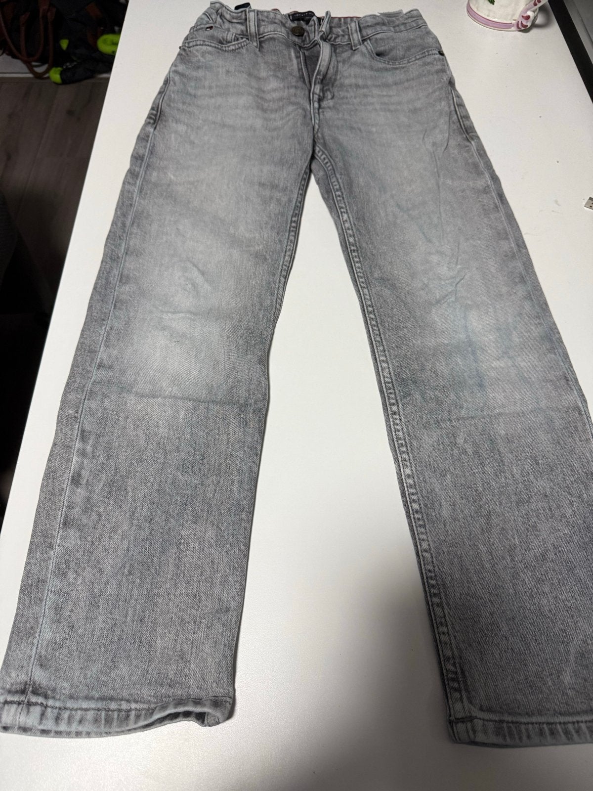 Tommy Hilfiger Baggy Jeans Maat 140 - Zo goed als nieuw, Kinderen en Baby's, Kinderkleding | Maat 140, Ophalen of Verzenden, Zo goed als nieuw