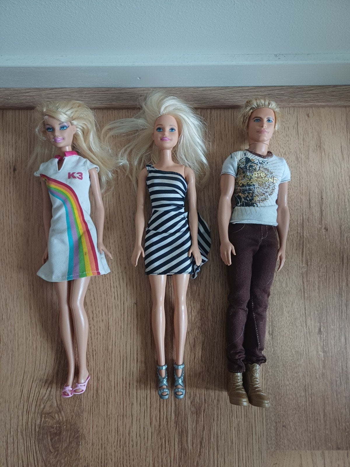 Drie Barbiepoppen (2 Barbie, 1 Ken), Kinderen en Baby's, Ophalen of Verzenden