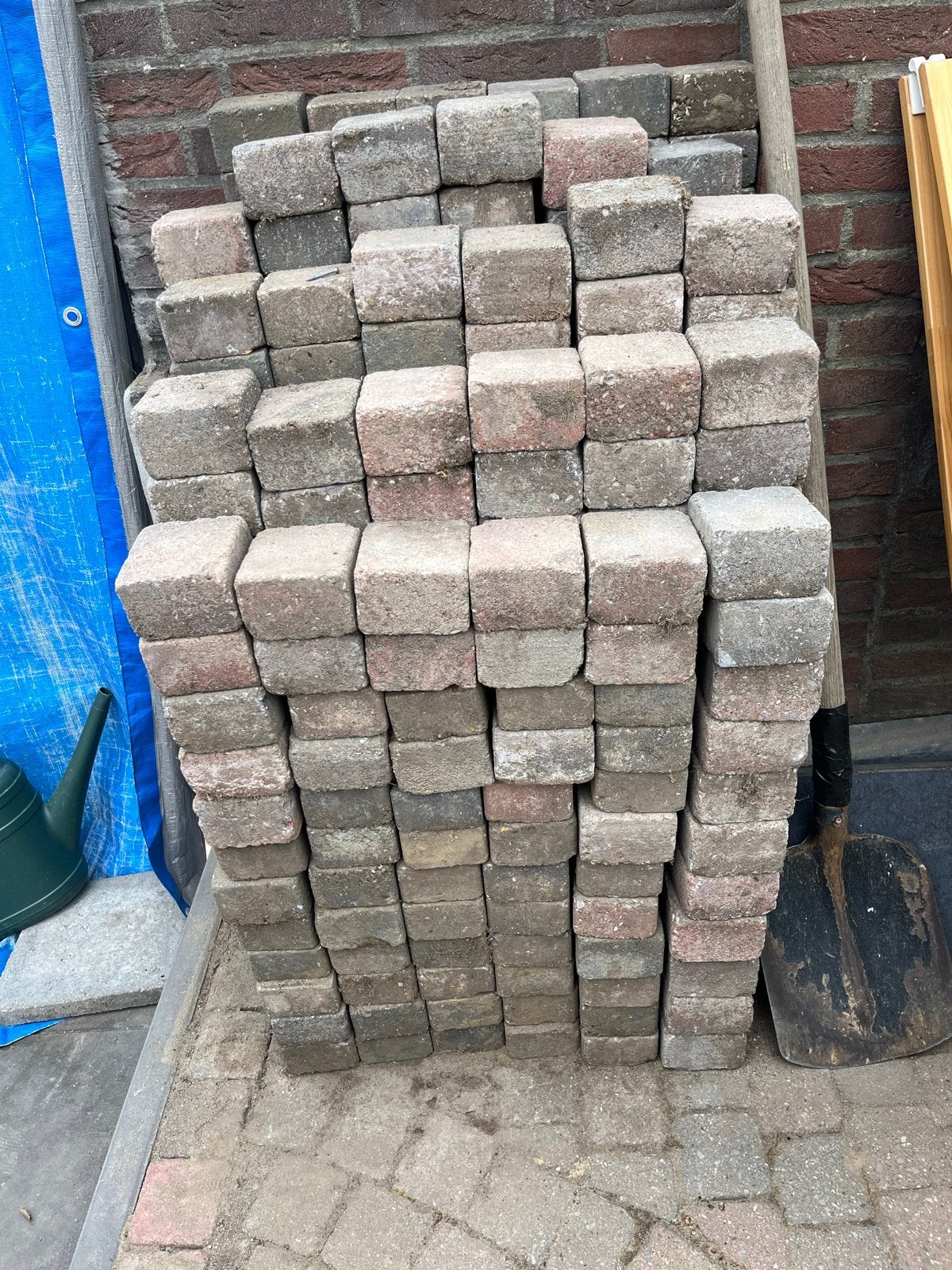 Gratis! Gebruikte betonnen koppelstones, Ophalen, Gebruikt, Klinkers, 10 m² of meer