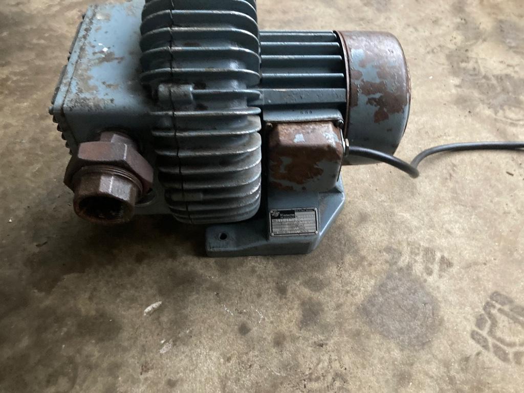 Elektromotor voor afzuiging merk Rietschle, Doe-het-zelf en Verbouw, Motoren, Ophalen of Verzenden, Gebruikt, Elektromotor, 1400 tot 1800 rpm