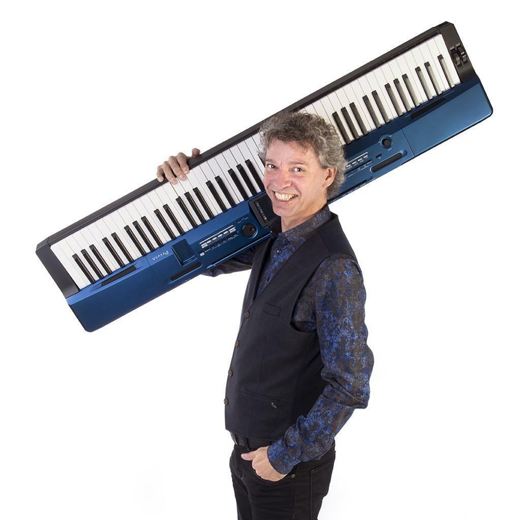 Live muziek (zang + keyboard/piano/accordeon), Solo-artiest