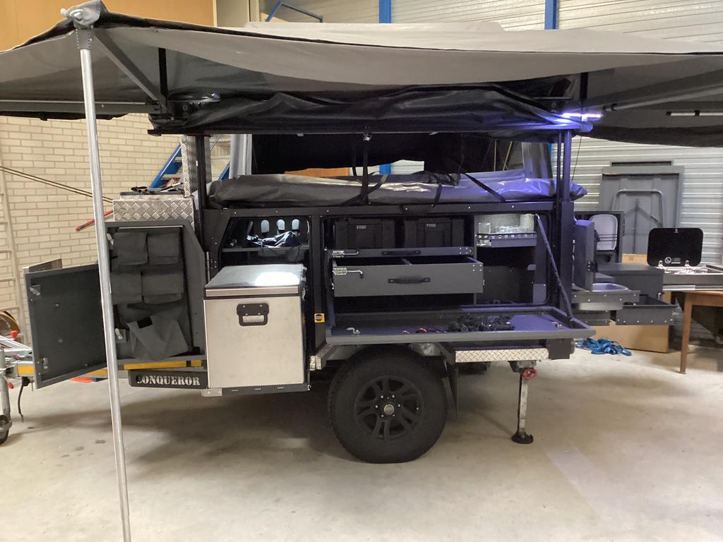 Conqueror Comfort UEV390, Caravans en Kamperen, Ophalen