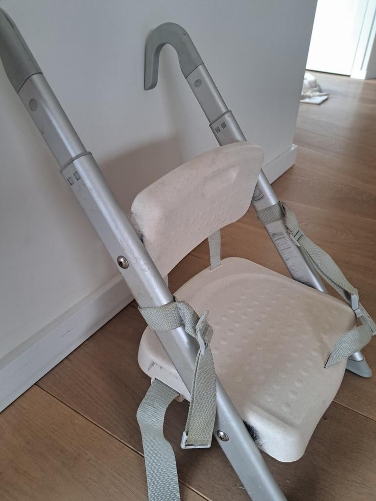 Stoelverhoger voor kinderen, Kinderen en Baby's, Kinderstoelen, Ophalen, Zo goed als nieuw, Overige typen, Gordel(s)