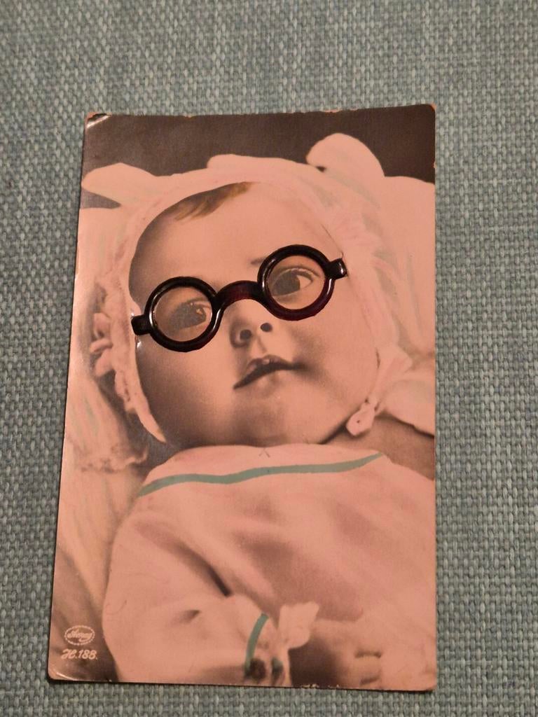 Oude Ansichtkaart met Baby Bril, Verzamelen, Ophalen of Verzenden, 1920 tot 1940, Ongelopen