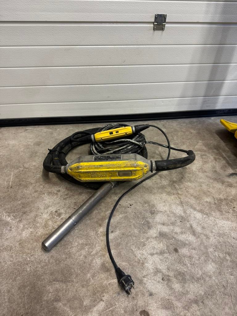 Wacker beton naald trilnaalt trilmachine, Ophalen of Verzenden, Zo goed als nieuw, Elektrisch