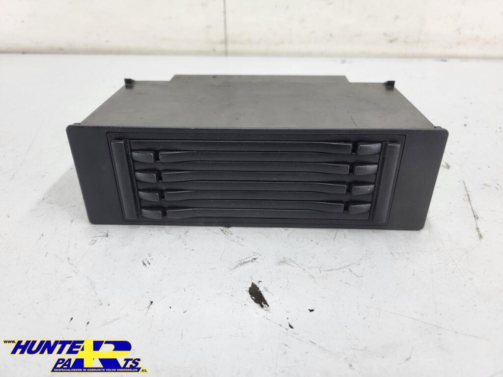 CD opslag Volvo V70/S70/C70 ('97-'00) 09481100, Gebruikt, Ophalen of Verzenden, Volvo