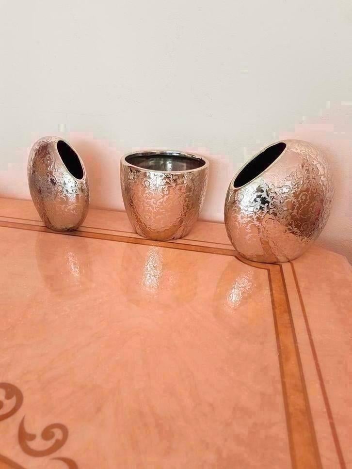 2 vazen en bloempot kan ook kerst  dekoracje, Ophalen of Verzenden, Zo goed als nieuw, Aardewerk of Porselein