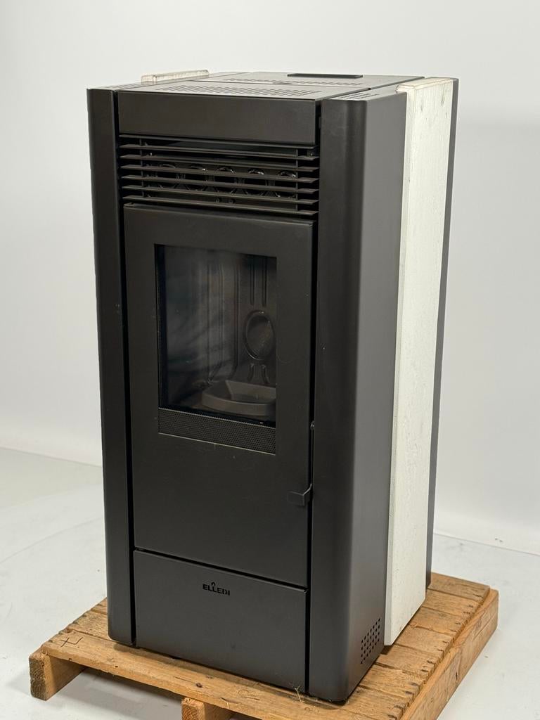 Elledi Pelletkachel 10,5 KW Living 110, Ophalen, Gebruikt, Pelletkachel, Vrijstaand