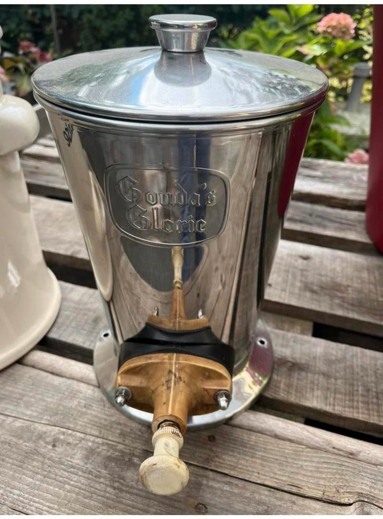 GEZOCHT deze of gelijkende mayonaise dispenser, Ophalen