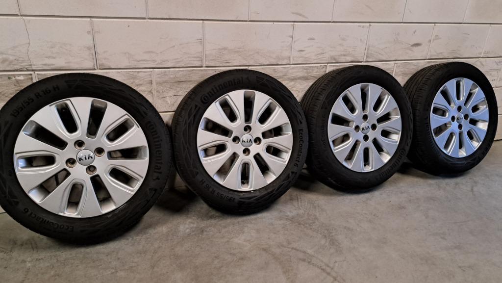 Lichtmetalen velgen Kia Rio Stonic Swift Yaris 195/55/16, Auto-onderdelen, Banden en Velgen, Gebruikt, 16 inch, Banden en Velgen
