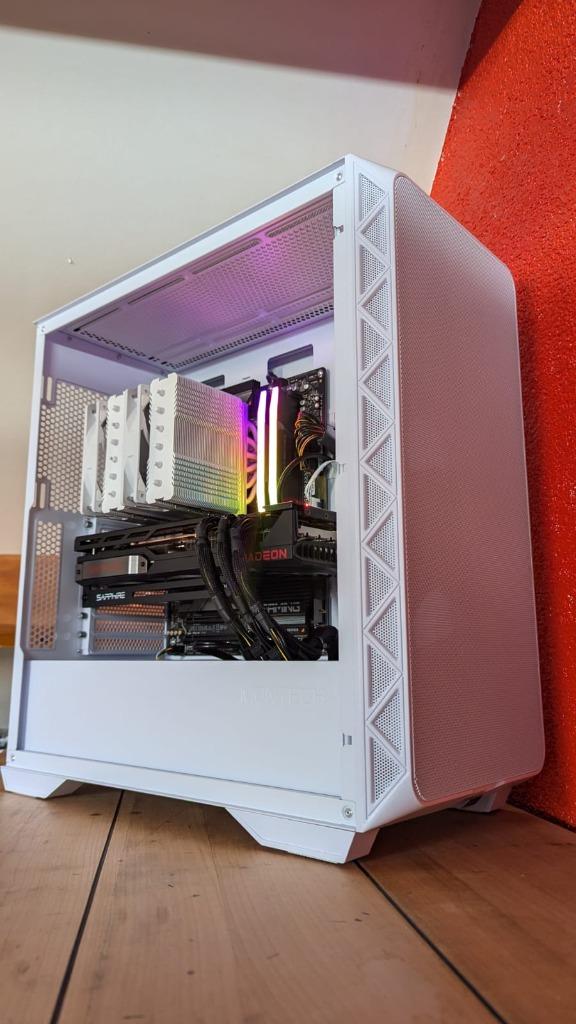 GameSkinShop Supreme 9060XT 16GB - Ryzen 5600 - 32GB RAM, 32 GB, Nieuw, Gaming, SSD