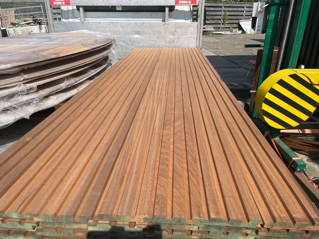 Ayous Blokprofiel 76 stuks 305 cm ook lange lengtes en frake