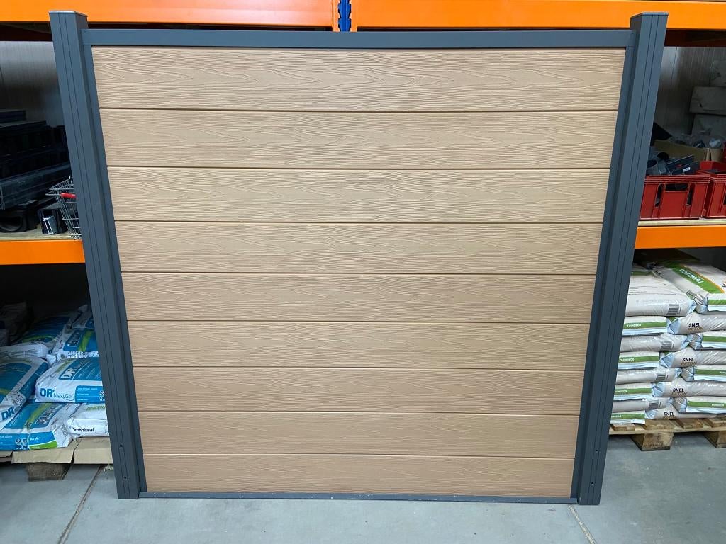 Composiet scherm + sleufpalen 180x180 (Showmodel) - J&W 115, Ophalen, Kunststof, 1 tot 2 meter, Minder dan 3 meter