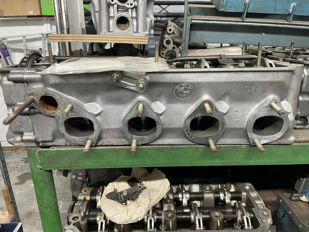 BMW 1.8i Cilinderkop - Gebruikt, Auto-onderdelen, Motor en Toebehoren, BMW, Gebruikt, Verzenden