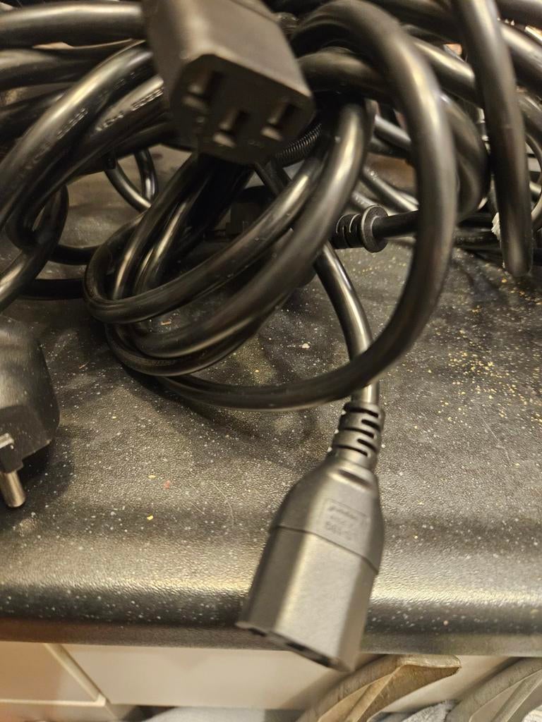 Beeldscherm stekkers - Bulk korting!, Ophalen of Verzenden, Gebruikt