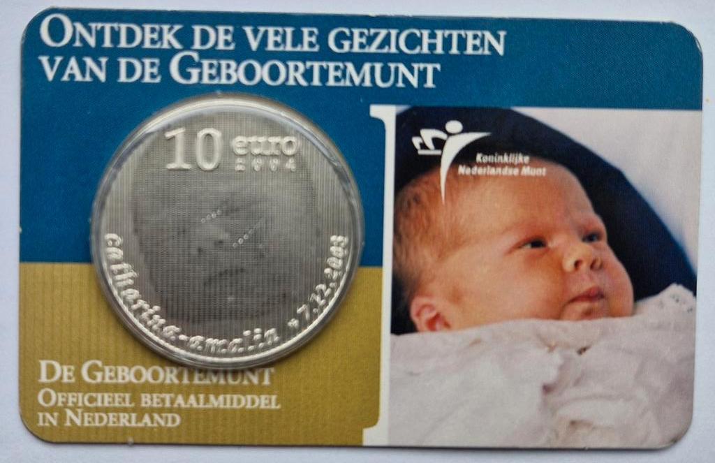 De Geboortemunt Amalia tientje 2004 in coincard, Koningin Beatrix, Zilver, Euro's, Ophalen of Verzenden