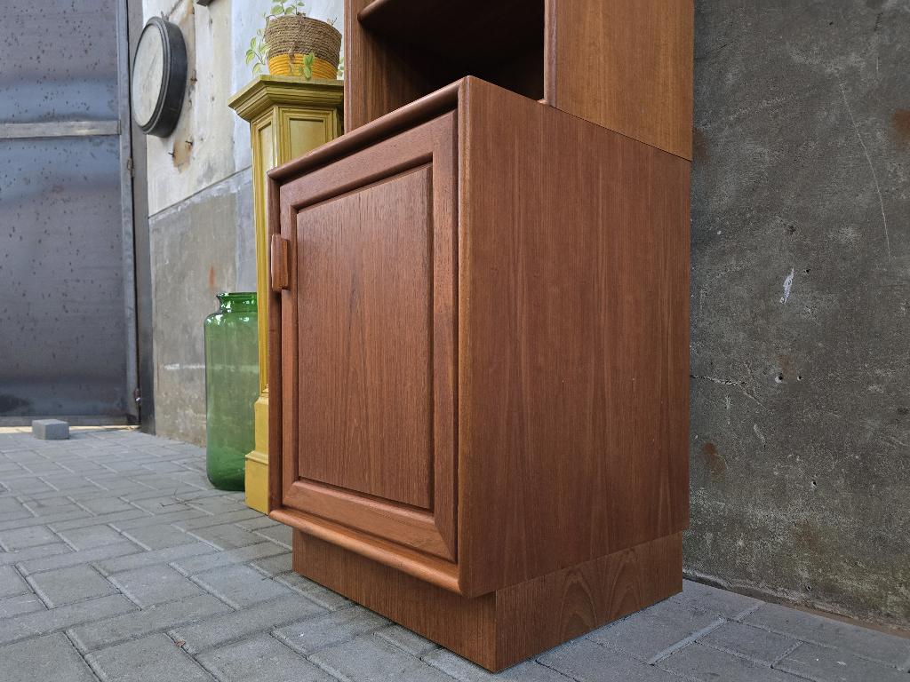 Mid Century Teak Boeken & Platen Kast | Highboard Kast Smal, Ophalen of Verzenden, Minder dan 150 cm, 150 tot 200 cm, Grenenhout
