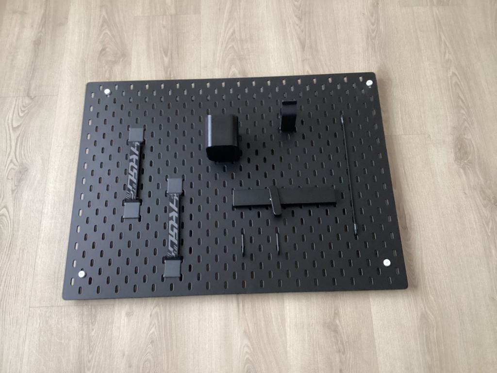 Ophangbord met accessoires, Ophalen, Zo goed als nieuw