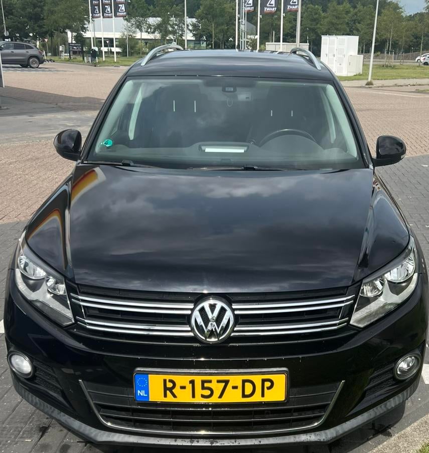 Volkswagen Tiguan 1.4 TSI 90KW BMT 2013 Zwart, Voorwielaandrijving, 74 €/maand, Zwart, 4 cilinders