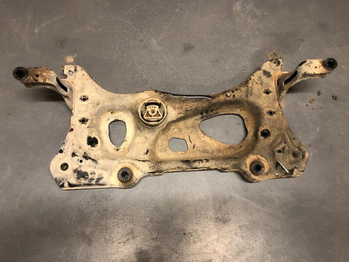 Subframe van een Volkswagen Golf, Gebruikt, -, Volkswagen, -