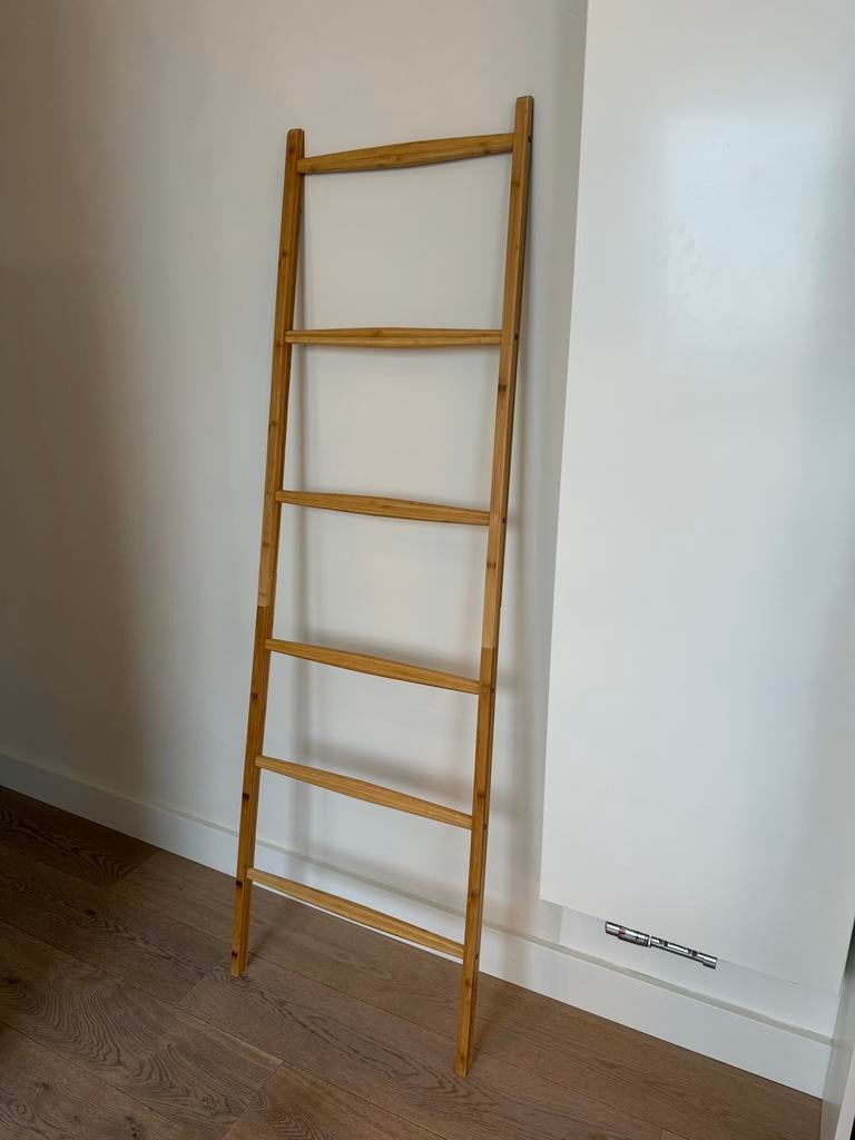 Bamboe ladder handdoekenrek - Zo goed als nieuw!, Ophalen of Verzenden, Zo goed als nieuw, Bruin, Handdoekenrek