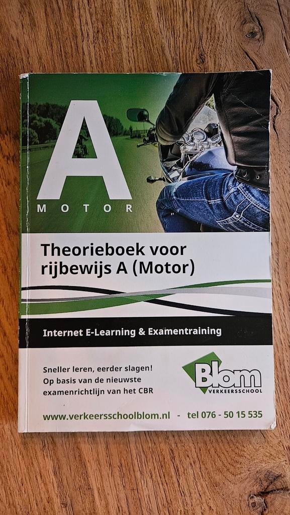 Theorieboek Rijbewijs Motor (Rijbewijs A), Ophalen of Verzenden, Zo goed als nieuw