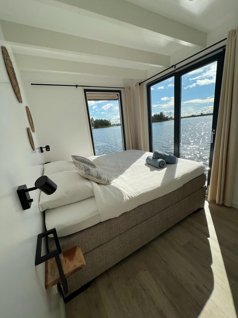 Brandnew Houseboat Amsterdam met ligplaats 10 jaar afgekocht, 55 m², Overige soorten, 3 kamers, Amsterdam