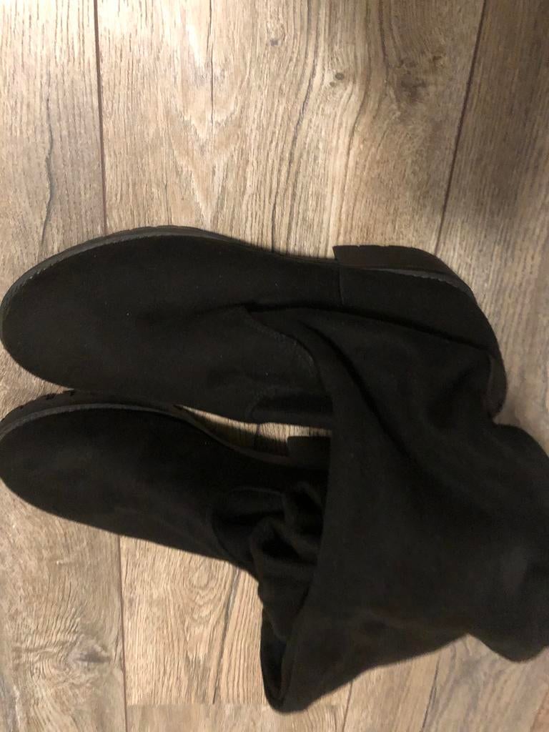 Laars suede hoog over de knie, Kleding | Dames, Schoenen, Ophalen, Hoge laarzen, Zwart, Zo goed als nieuw