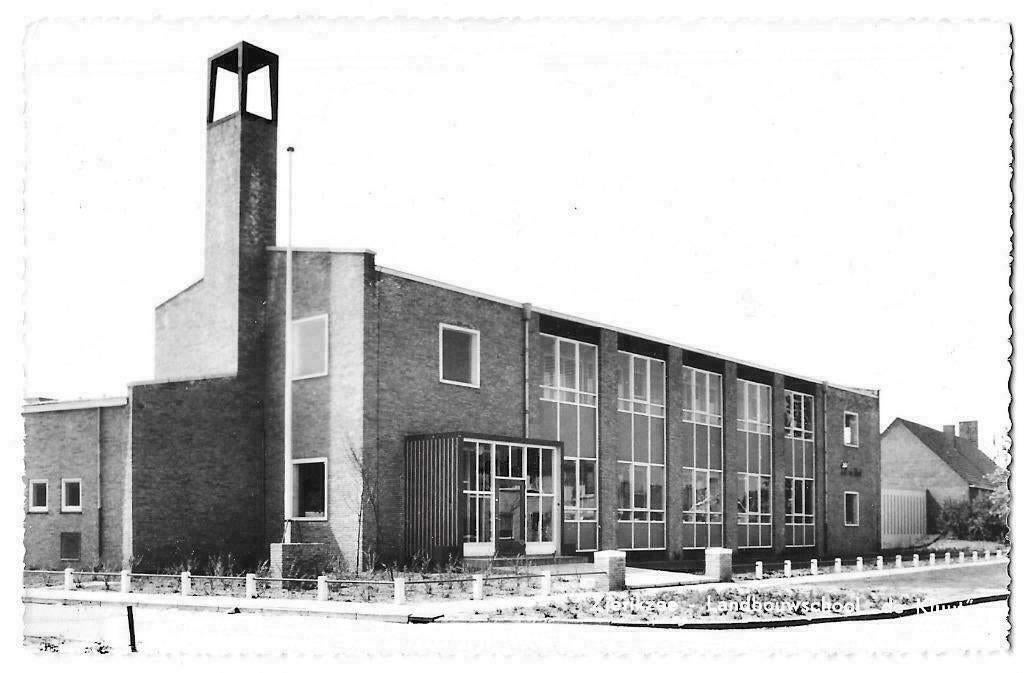 AK Zierikzee - Landbouwschool "de Kluut", Verzamelen, Verzenden, 1960 tot 1980, Ongelopen, Zeeland