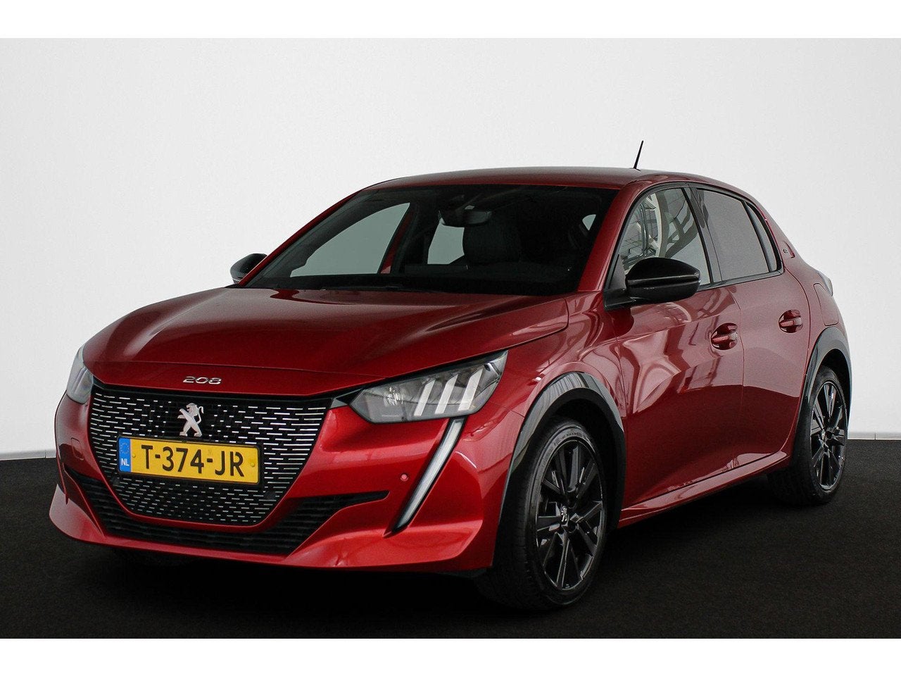 Peugeot 208 1.2 PureTech GT Navi Camera Clima Apple CarPlay, Voorwielaandrijving, 101 pk, Gebruikt, 49 €/maand