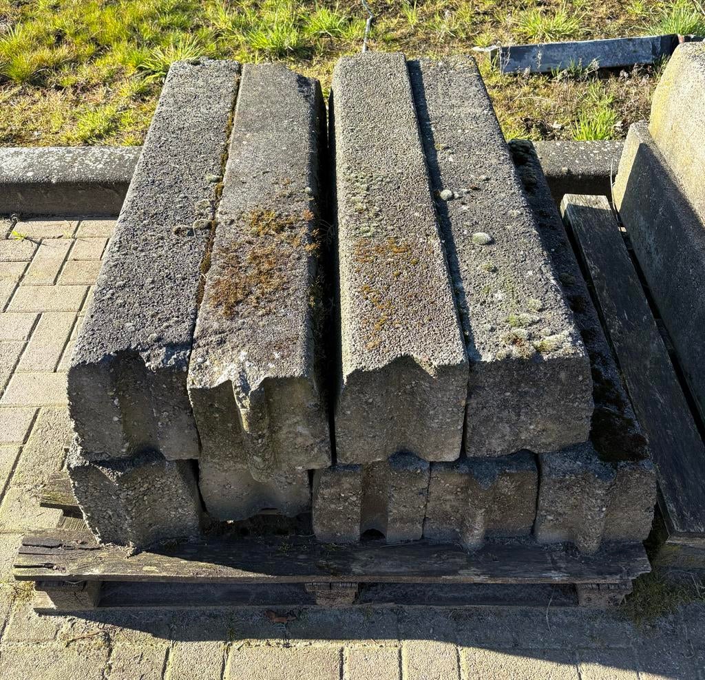 Betonenbanden / trottairbanden / stenen banden, Ophalen of Verzenden, Minder dan 180 cm, Palen