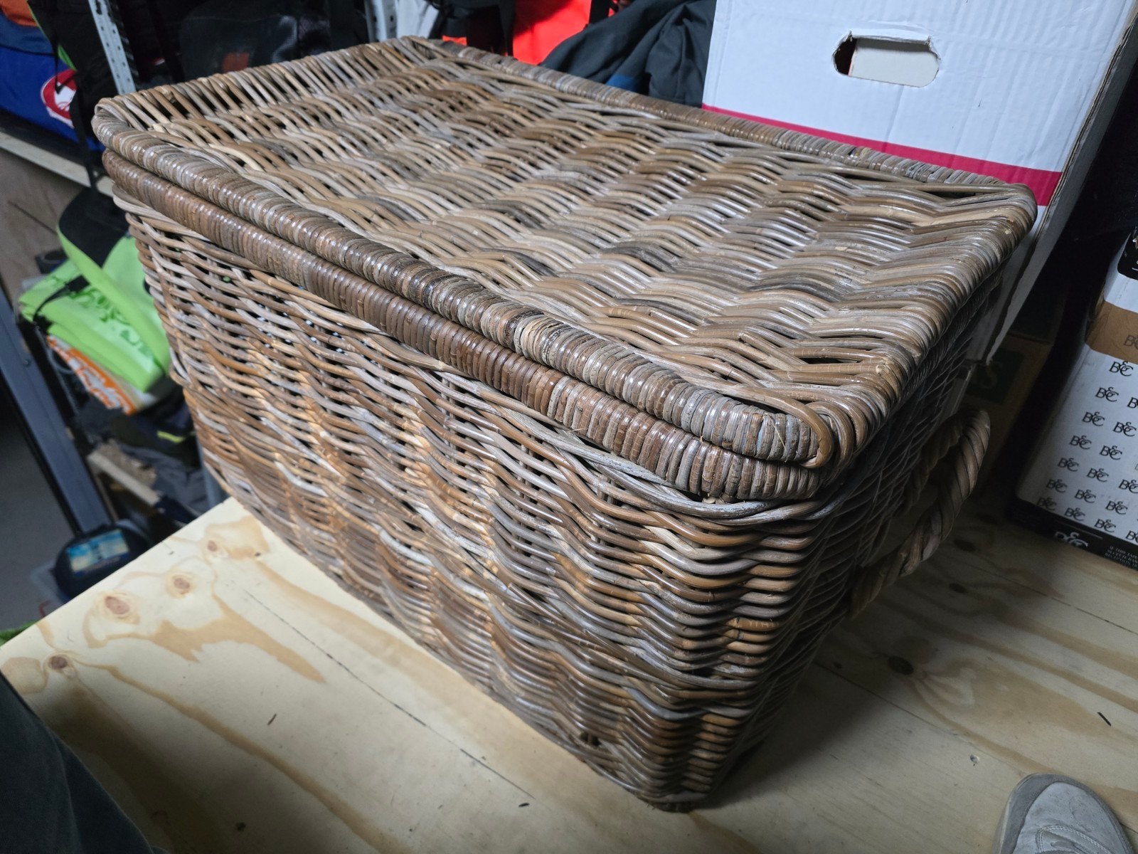 Grote rieten mand met deksel - ca. 75x45x43cm, Ophalen, Overige materialen, Gebruikt, Minder dan 50 cm