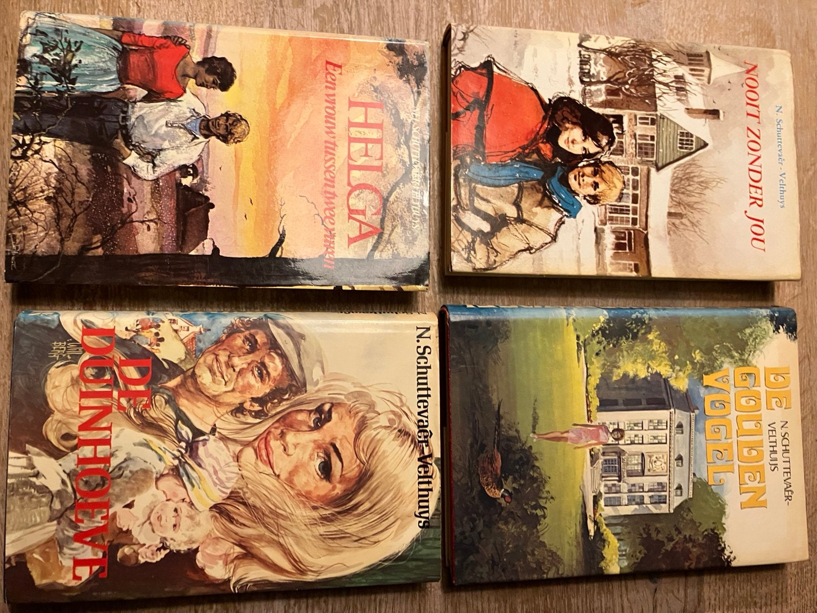 4 boeken van Nel Schuttevaer-Velthuys, Ophalen of Verzenden, Gelezen