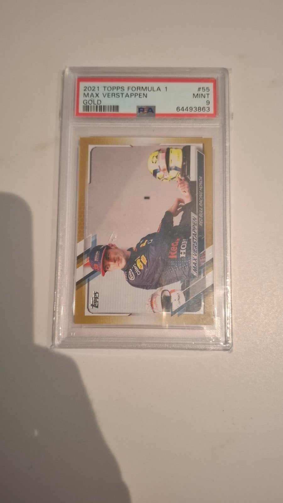 Max Verstappen 2021 Topps Formula 1 Gold #55 PSA 9, Ophalen of Verzenden, Zo goed als nieuw, Overige sporten, Spelerskaart