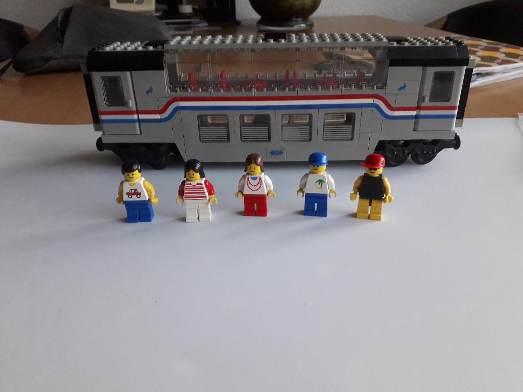 Lego trein 9V Club car 4547, Compleet, City, Lego, Ophalen of Verzenden