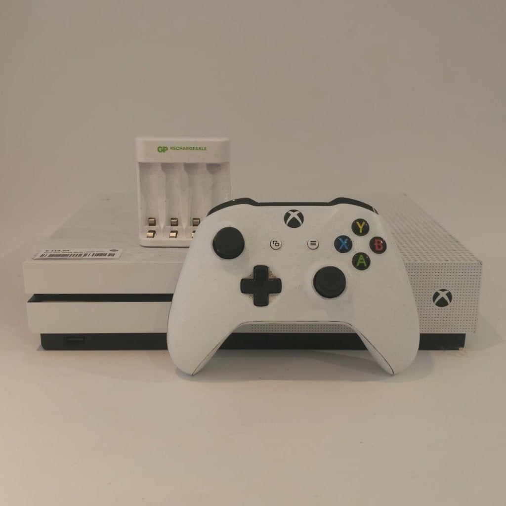 Xbox One 500GB White | incl. Garantie, Microsoft, Gebruikt, Support@microsoft.com, Microsoft Corporation
One Microsoft Way
Redmond, WA 98052-6399
USA