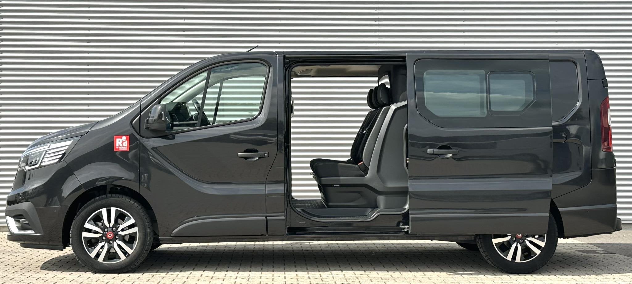 Renault Trafic 2.0 Blue dCi 150pk L2H1 Dubble cabine DC, Auto's, Stof, Gebruikt, Euro 6, 4 cilinders